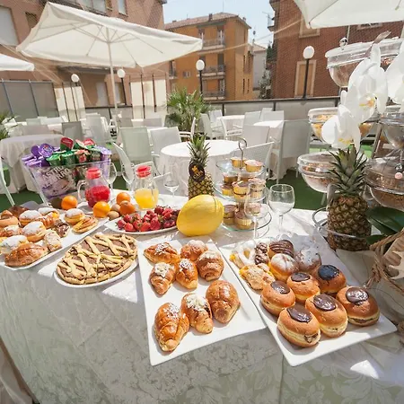 Elite Hotel 4*