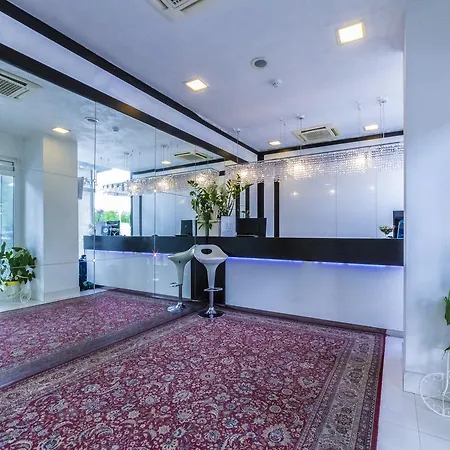 Elite Hotel 4*