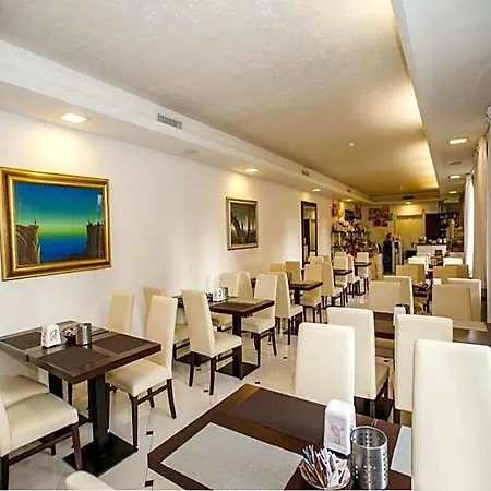 Hotel Elite 4*