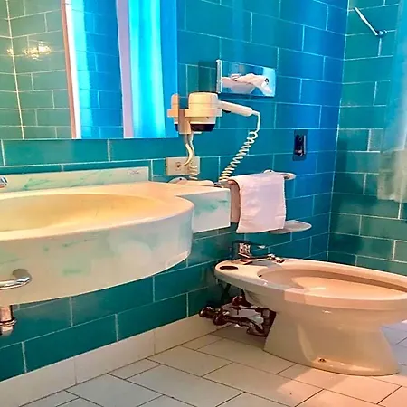 Elite Hotel