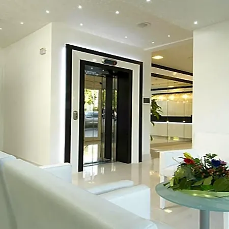 Elite Hotel 4*