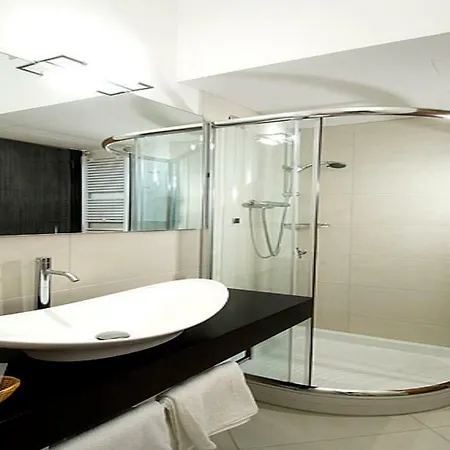 Hotell Elite 4*